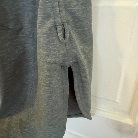 Green PrAna Space-Dyed, zip-front, cinched athletic / adventure dress - L - Picture 6 of 9